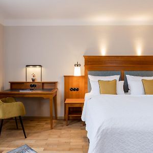 Standard Zimmer mit Kingsize-Bett